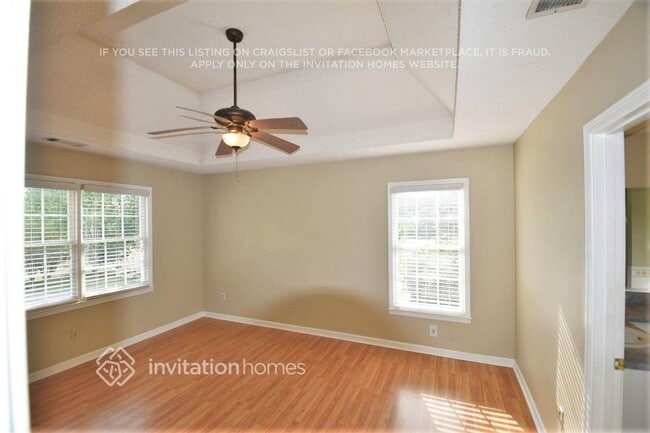 Photo - 135 Lacey Oak Ln