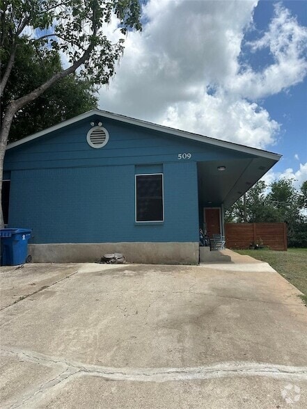 Building Photo - 509 Central Ave Unit A Rental