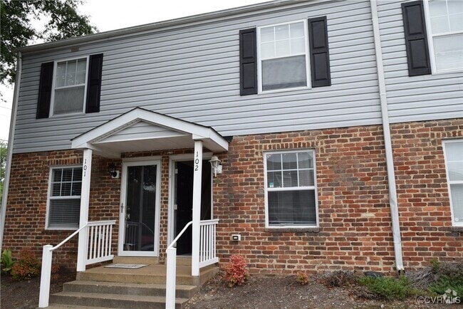 Building Photo - 3515 Briel St Rental