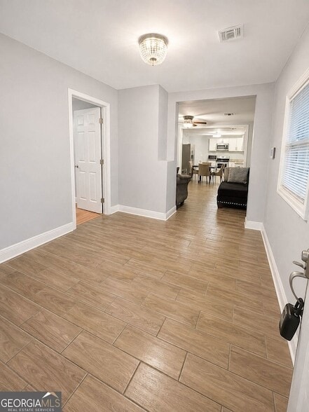 Photo - 1166 Garibaldi St SW