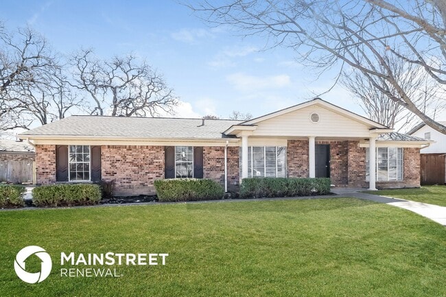 Building Photo - 4104 Firethorn Dr