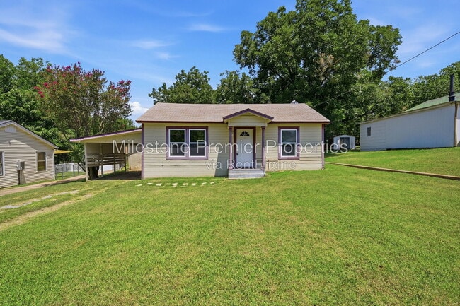 Building Photo - 1107 W Hanna St