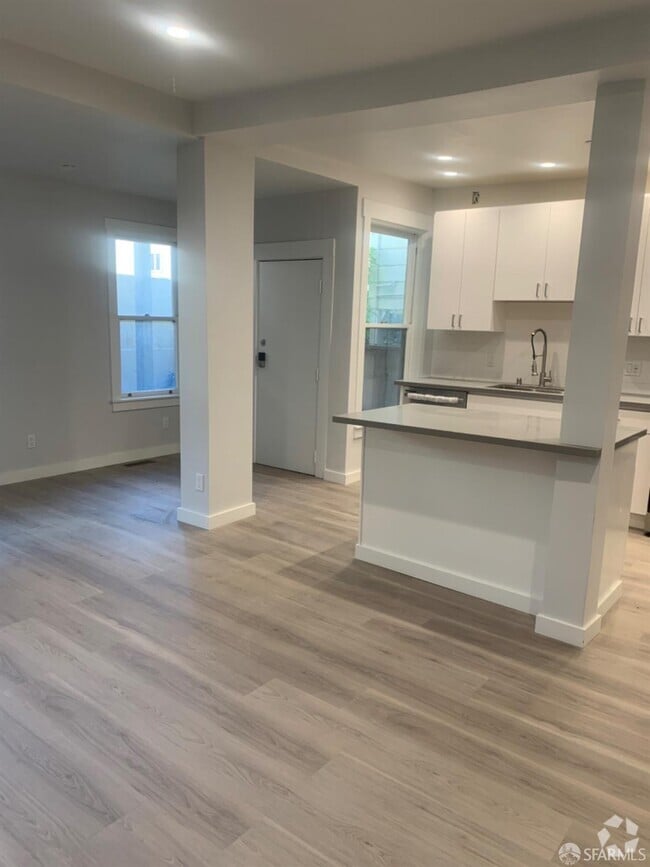 Building Photo - 626 Natoma St Rental