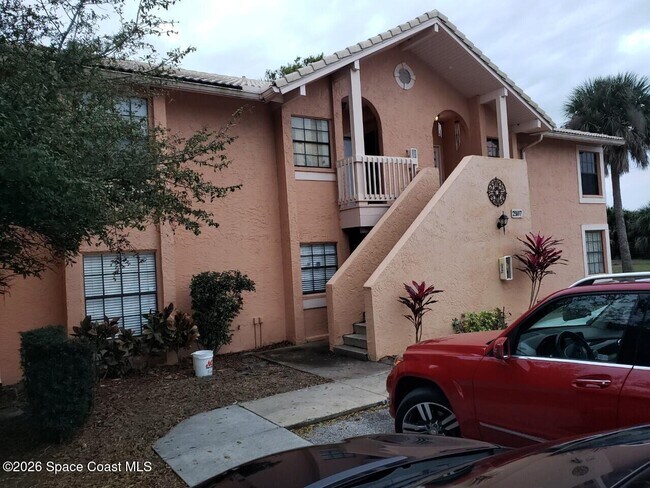 Building Photo - 2107 Hidden Grove Ln Unit 32a