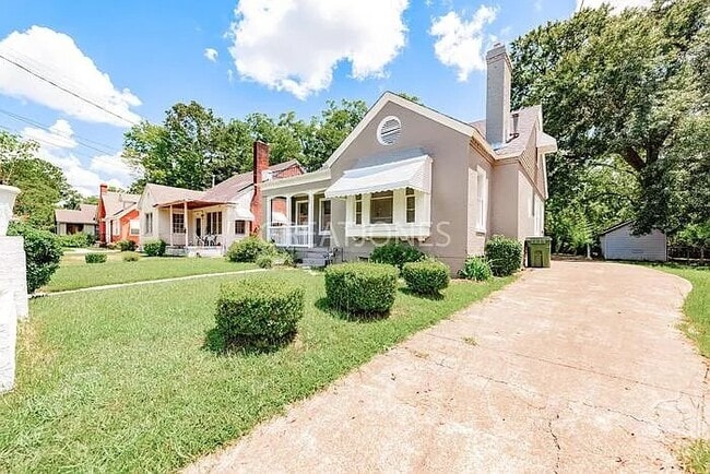 Photo - 840 Terrace Ave
