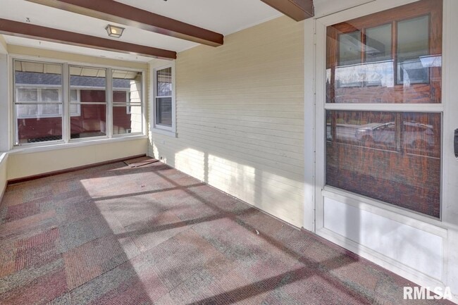 Photo - 2601 W Kenwood Ave