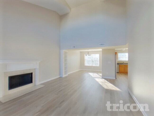 Photo - 3011 Deer Trail Dr