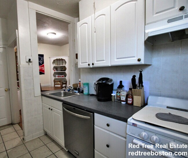 Photo - 316 Saint Paul St Unit 3