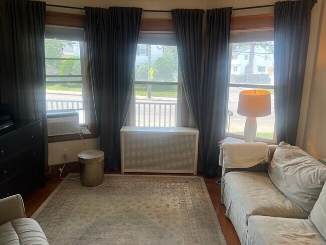 Photo - 898 Adams St Unidad A