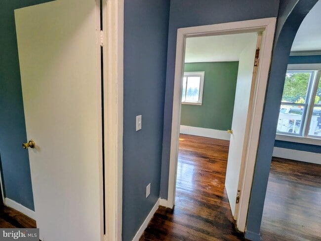 Photo - 2225 Williams Dr