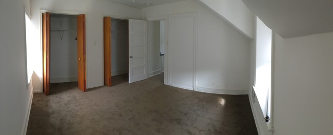 Master Bedroom - 302 Randolph Ave Apartment Unit 2