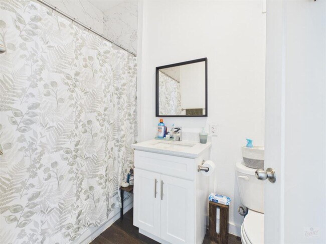 Photo - 1010 W 26th St Unit 306