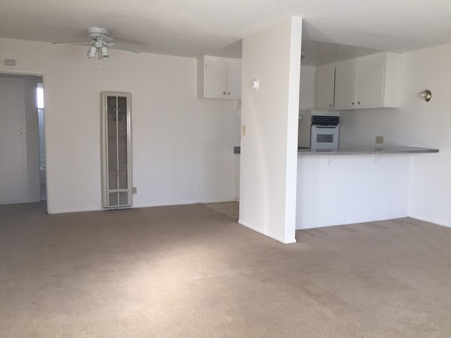 Photo - Touchwood & Del Mar Apartments