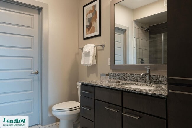 Photo - 6107 E Riverside Dr Unidad 260