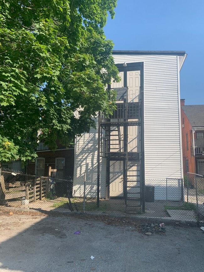 Photo - 222 E Philadelphia St