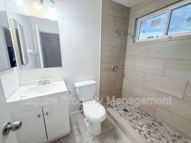 Photo - 311 A St Unit #2