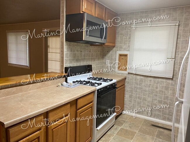 Photo - 233 Rainbow Dr