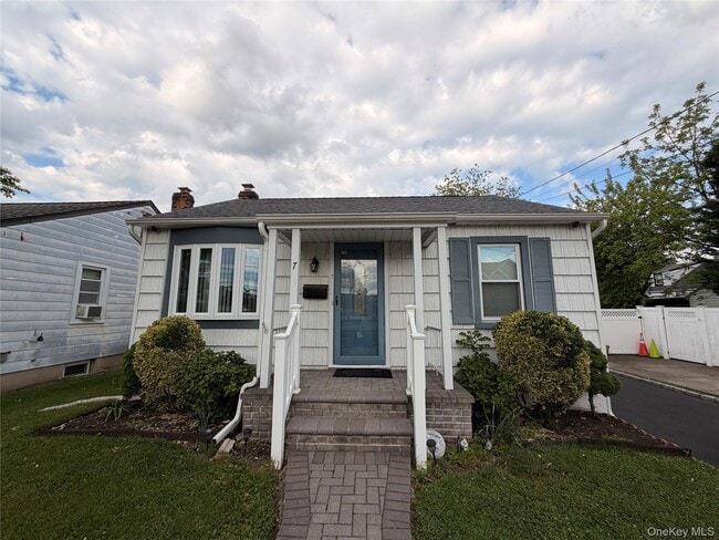 Building Photo - 7 Foran Pl