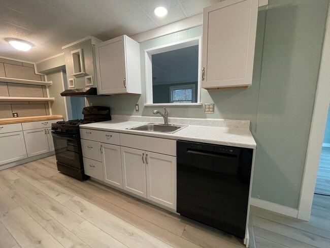 Photo - 155-159 Game Farm Rd