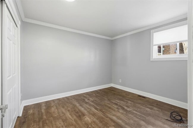 Photo - 4030 W 13 Mile Rd Unit apt j2