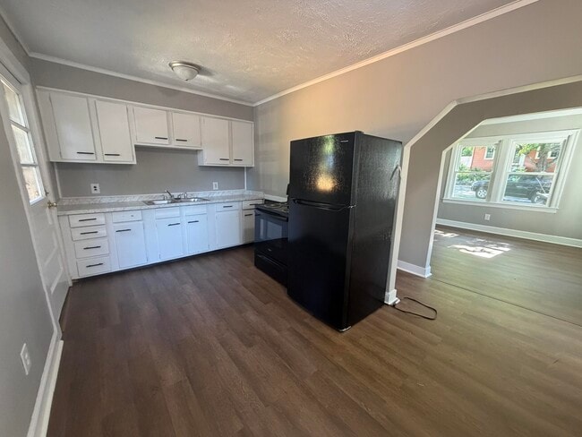 Photo - 1120 Sparks Rd
