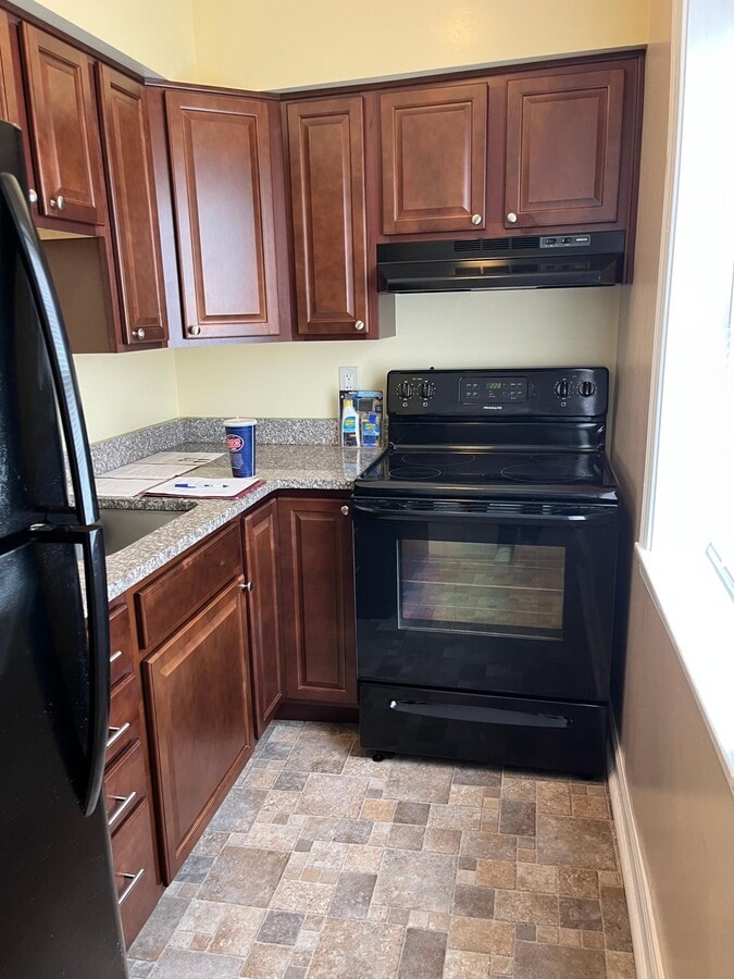 Photo - 210 N Kent St