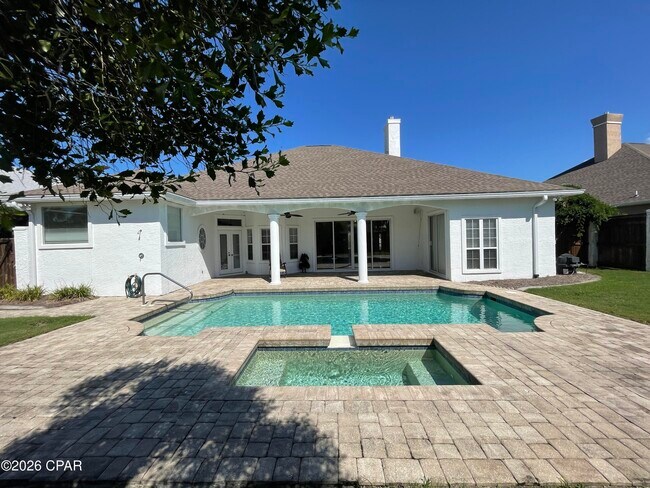 Photo - 102 Grove Isle Blvd