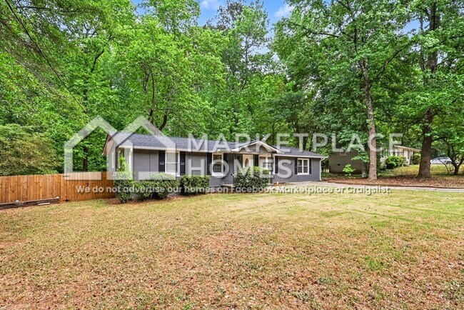 Photo - 3834 Maggie Dr SE