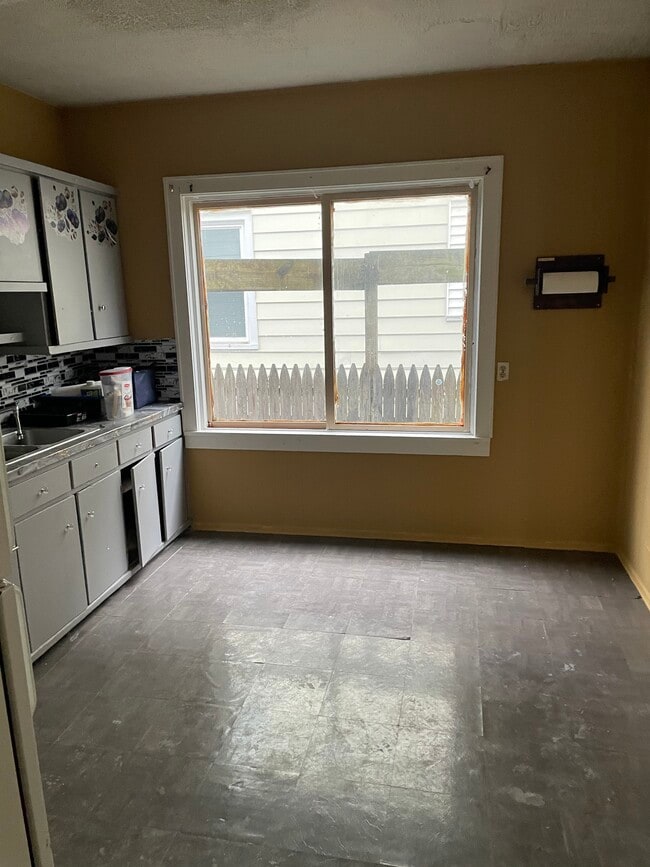 Photo - 183 Delamaine Dr