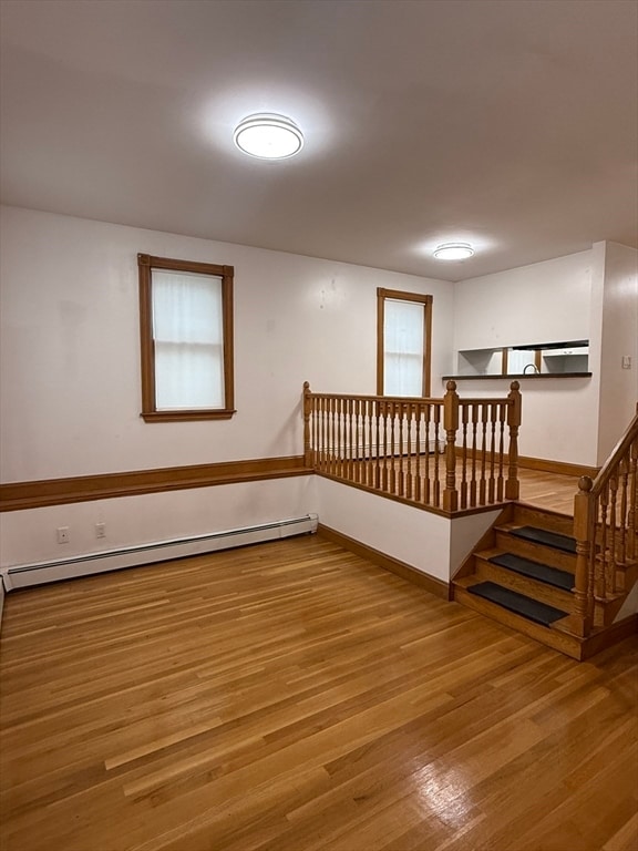 Building Photo - 16 Warren St Unit 1 Rental