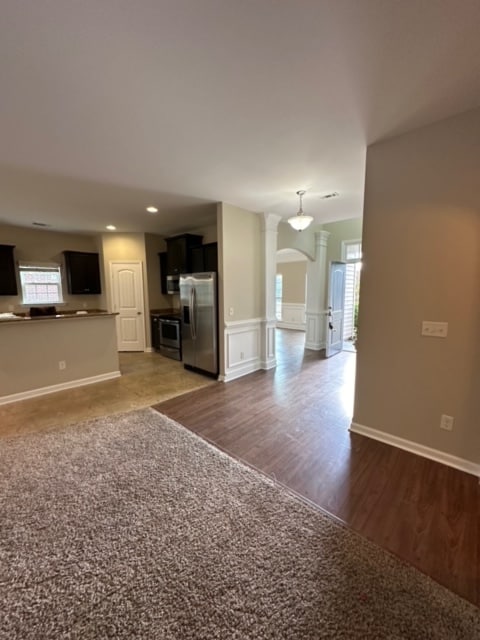 6 Quiet Pine Ct