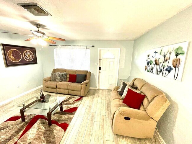 Photo - 226 SW 15th Ave
