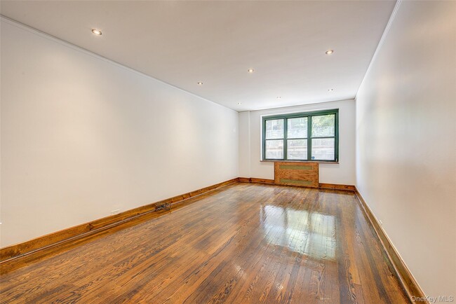 Photo - 34-40-40 79th St Unit 1D
