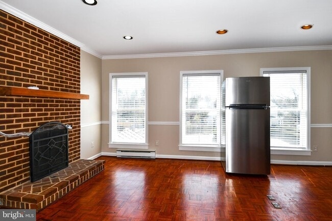 Photo - 2 E Federal St