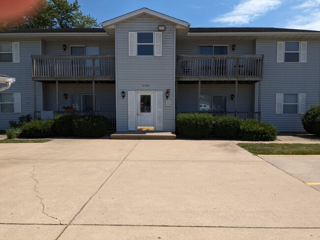 Building Photo - 6308 6th Street Frontage Rd E Unit #3