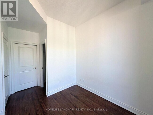 Photo - 33 Clegg Rd Unité 910