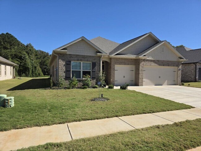 Photo - 352 Castlepath Dr SW