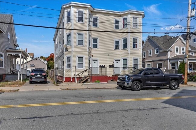 Building Photo - 111 Pocasset Ave Unit 1
