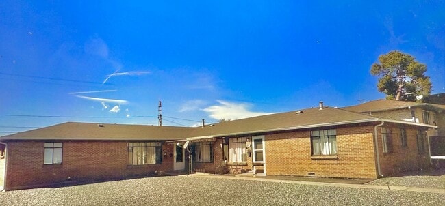 Building Photo - Updated and Spacious 1-Bed, 1-Bath Apartme... Unit 2345 Rental