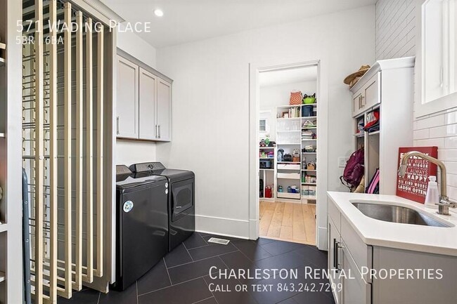 Photo - 571 Wading Pl