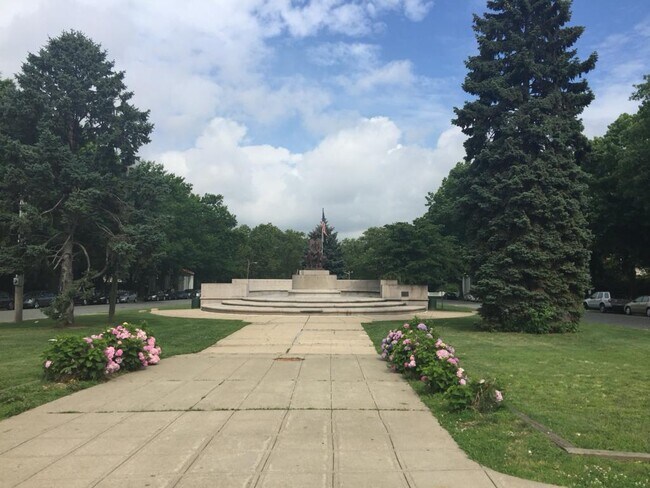 Photo - 37 Gautier Ave Unidad #2