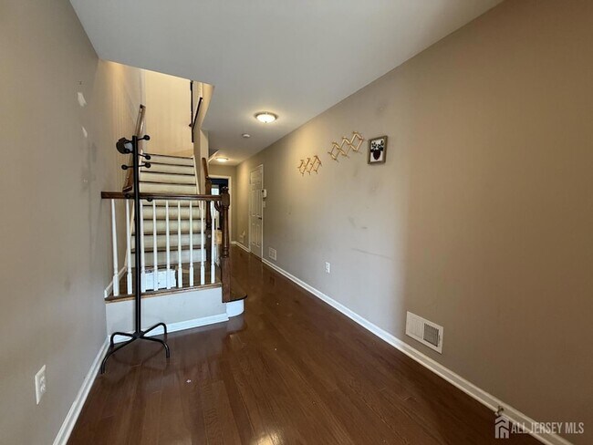 247 River Rd