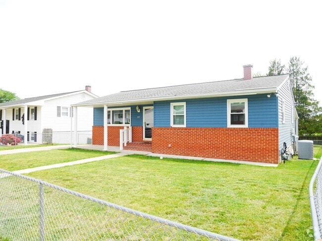 Building Photo - Charming 3-Bedroom Single Family Home with...