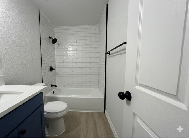 Photo - 2101 State Hwy 3 Unidad B