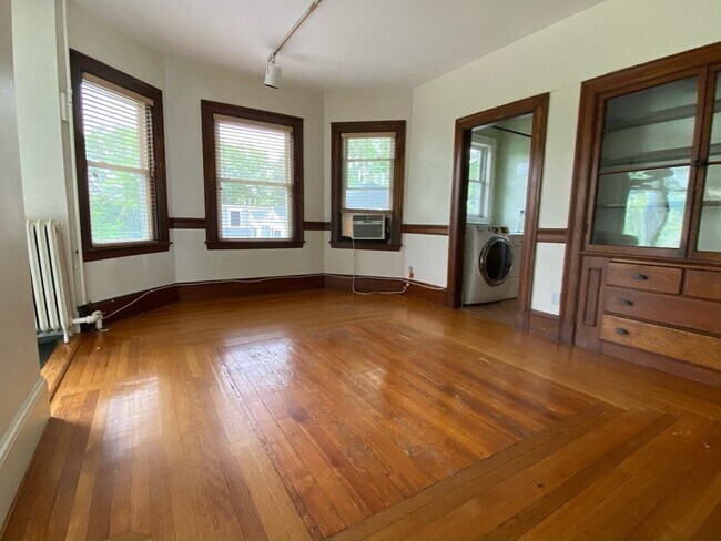 Photo - 70 Perry St Unidad 3