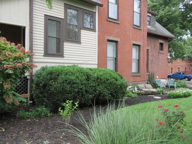 Photo - 877 Dennison Ave Unit A