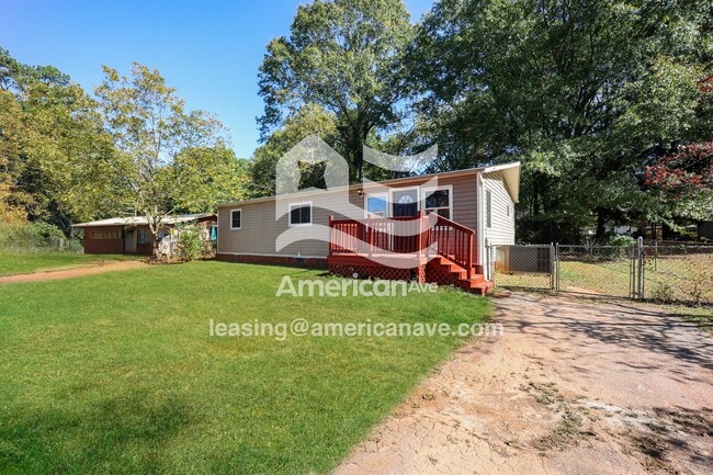 Photo - 225 Holly Smith Dr