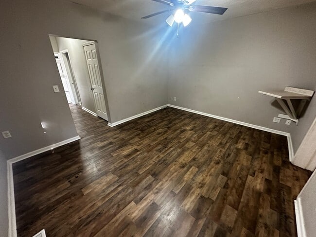 Photo - 708 Powell St Unidad 708 Powell St.