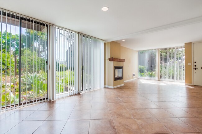 675 S Sierra Ave