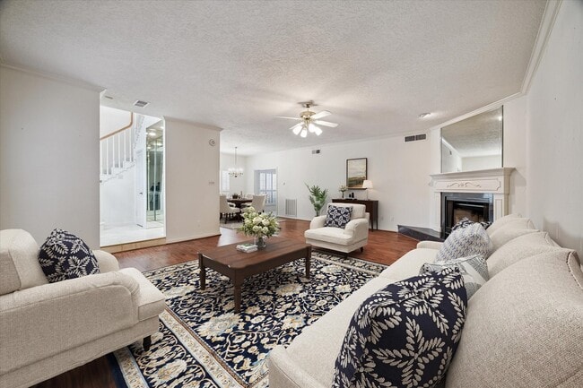Photo - 2125 Bering Dr Unidad 2125
